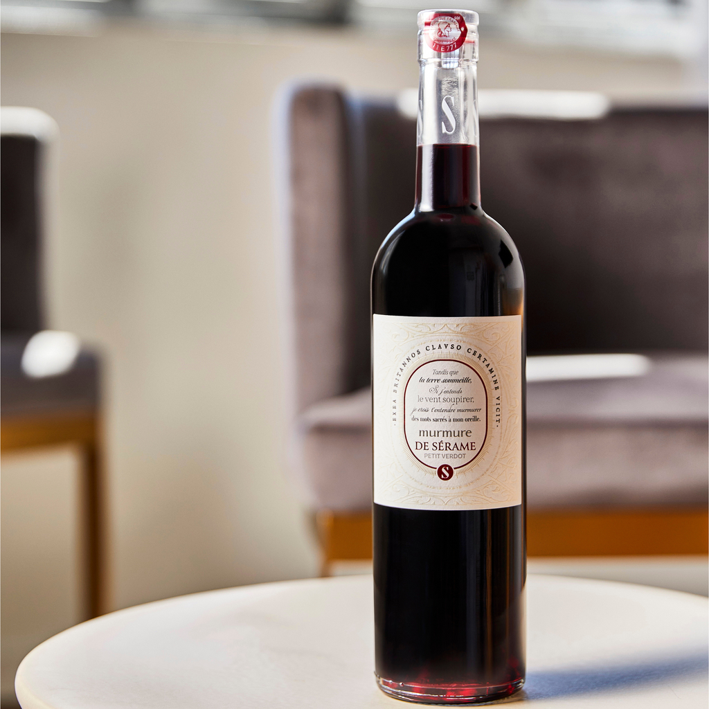 Bouteille de Murmure de Sérame Petit Verdot rouge, Vin de France, vin bio